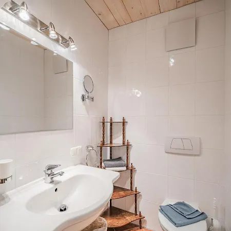 Weberhof 3-4-5 * 布利克森塔勒