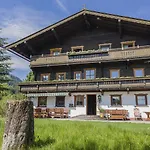 Weberhof 3-4-5 Apartment